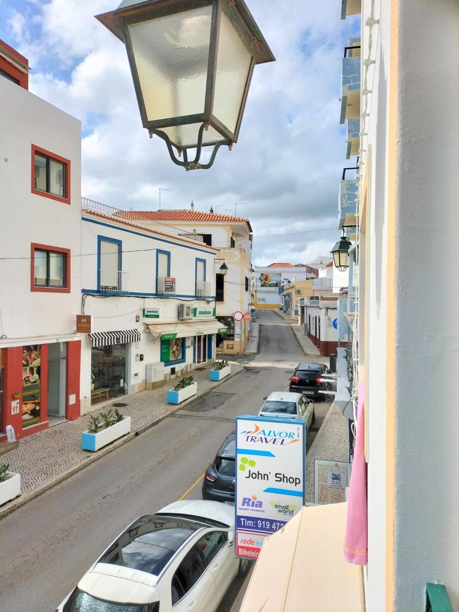 אלבור Gp Guest House מראה חיצוני תמונה